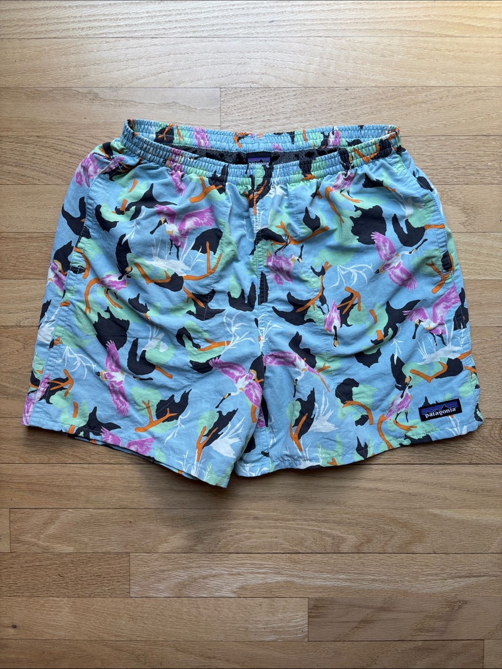 Patagonia Swim Trunks Men’s Size Small Baggies 5” Spoonbills Big Sky Blue #57021